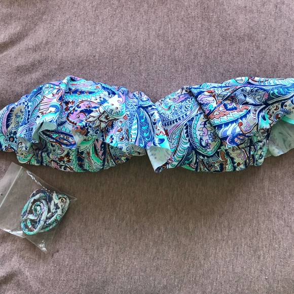 Victoria’s Secret Swim Top - Picture 1 of 1